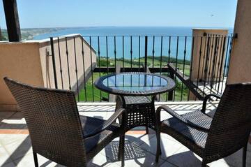 Фото номера Апартаменты с 3 спальнями Курортные отели Kaliakria Resort г. Топола 3